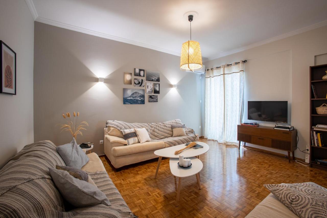 The House Of Praxithea For 6 Apartment Athens Exterior photo